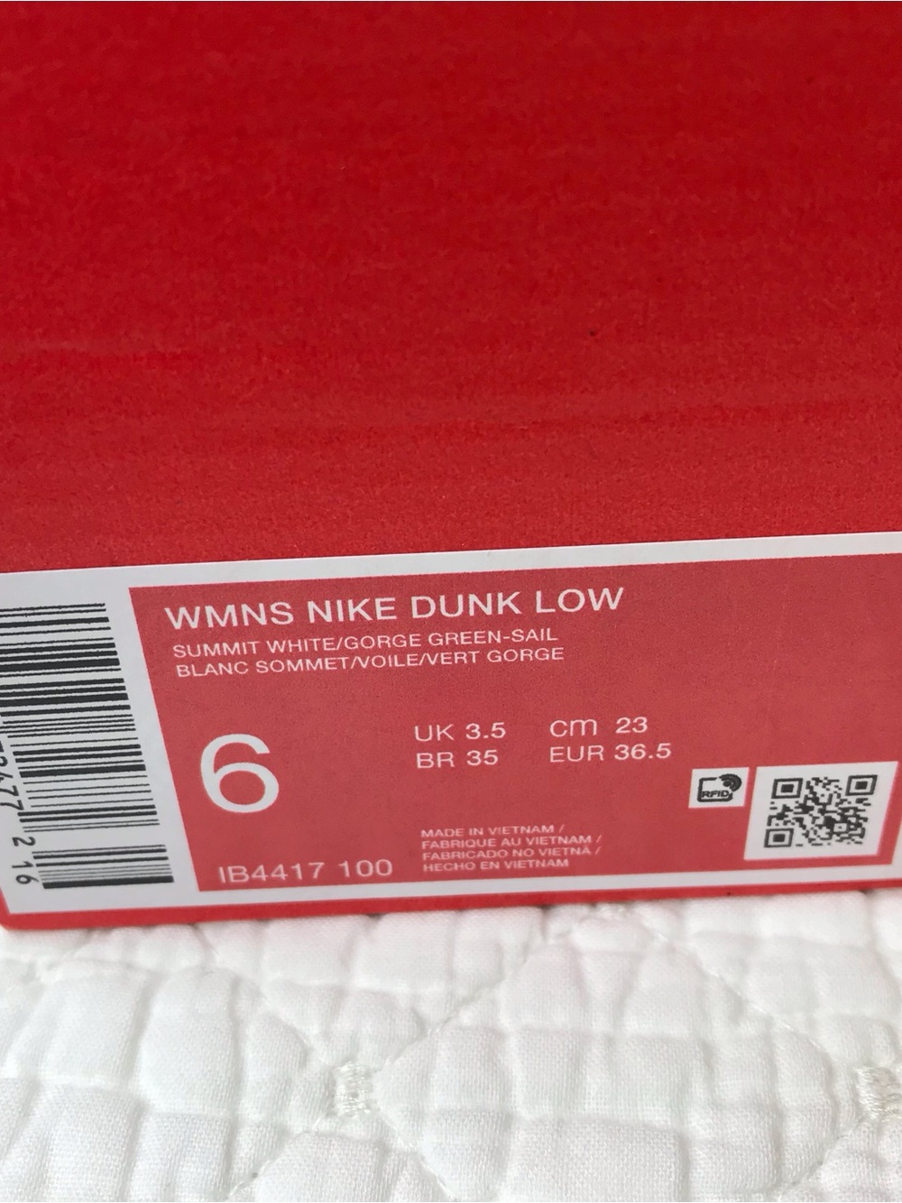 Nike Dunk Low Shoes Women’s SZ 6 Gorge Green Gold Mini Swoosh IB4417 100 - Picture 11 of 12